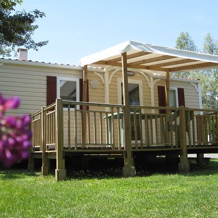 Camping Les Portes Du Beaujolais Anse Bagian luar foto