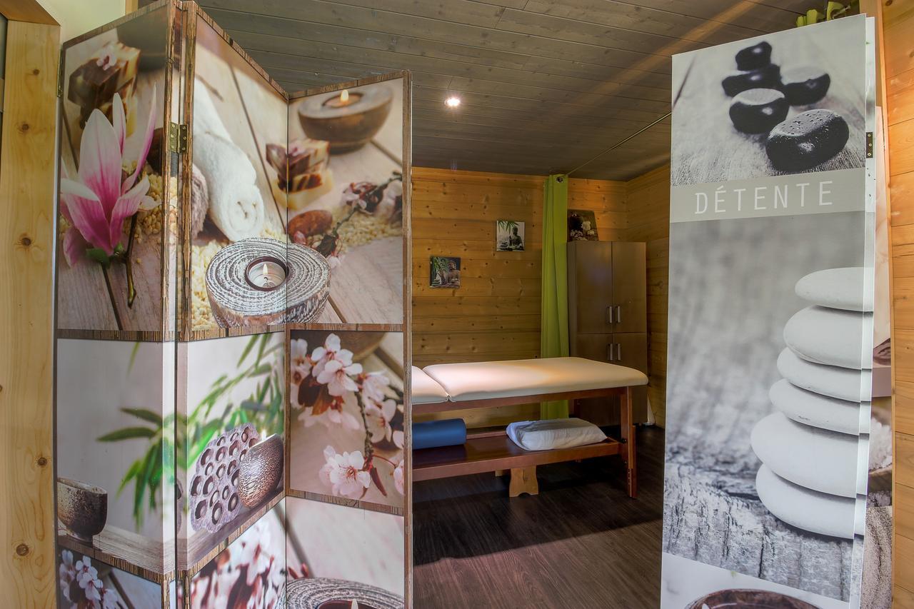 Camping Les Portes Du Beaujolais Anse Bagian luar foto