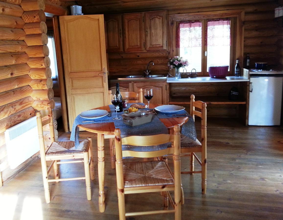 Camping Les Portes Du Beaujolais Anse Bagian luar foto