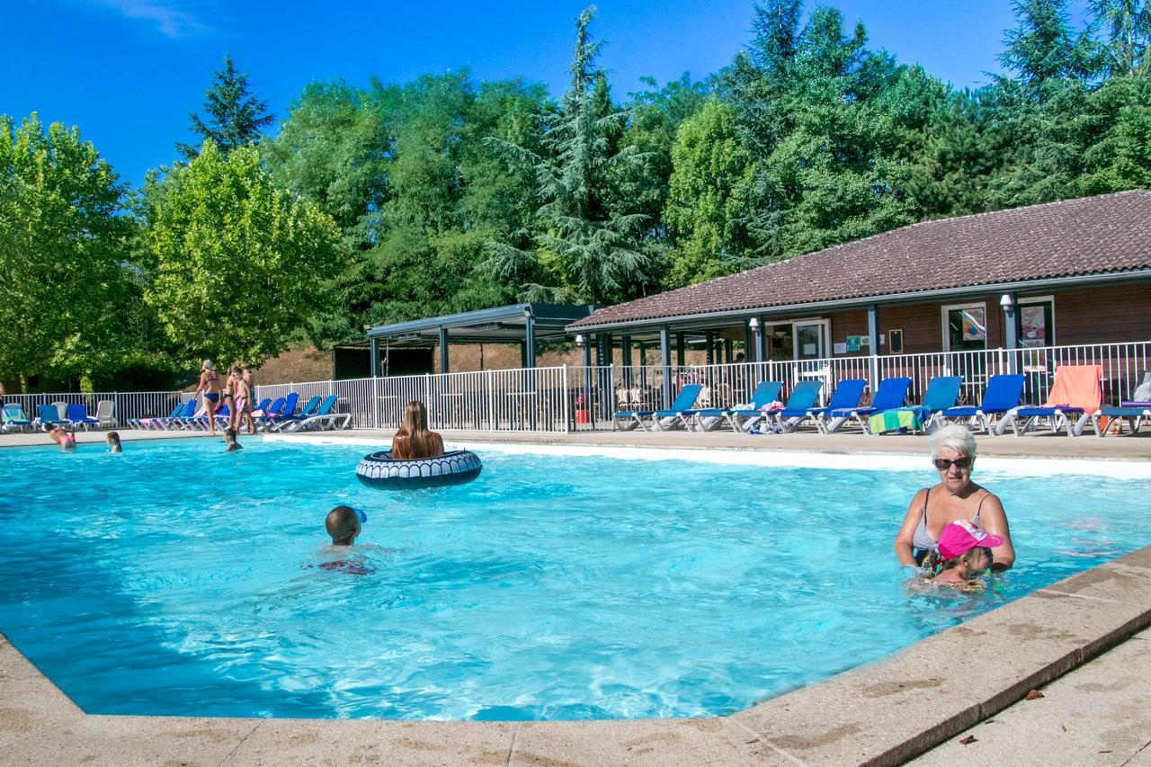 Camping Les Portes Du Beaujolais Anse Bagian luar foto