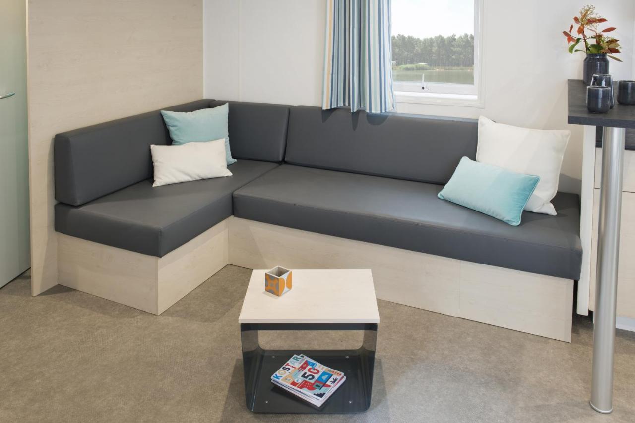 Camping Les Portes Du Beaujolais Anse Bagian luar foto